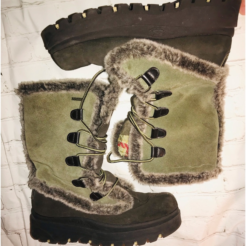 Sketchers Chunky Platform Lug Sole leather and suede boots. Woman’s 8.5.